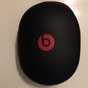 Beats headphone case